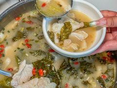-德林酸菜鱼火锅(南丹店)