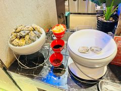 -广州万富希尔顿酒店·感趣自助餐厅·金秋蟹宴生蚝海鲜刺身