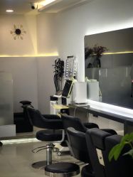 -HaLo hair studio