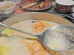 -尚尚仙·酸汤猪手·猪肚鸡火锅(华联万柳购物中心店)