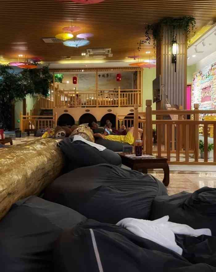 神石火浴生态养生馆(台湾街店)