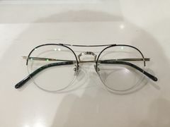 -诺柯视眼镜-蔡司依视路官方工厂店(淞南一店)