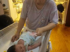 -爱月宝月嫂·育儿嫂(哈尔滨总店)