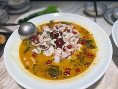 老坛酸菜鱼-周渝食惦·酸菜鱼精致川菜(横岗店)