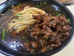 -小龙大肉面馆
