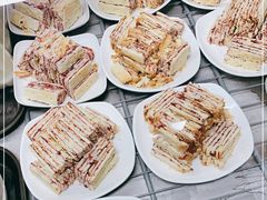 -敖特尔布里亚特美食坊(世纪花苑店)