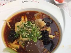 四川空运黄喉-成都你六姐·牛肉冒菜·麻辣香锅(长泰广场店)