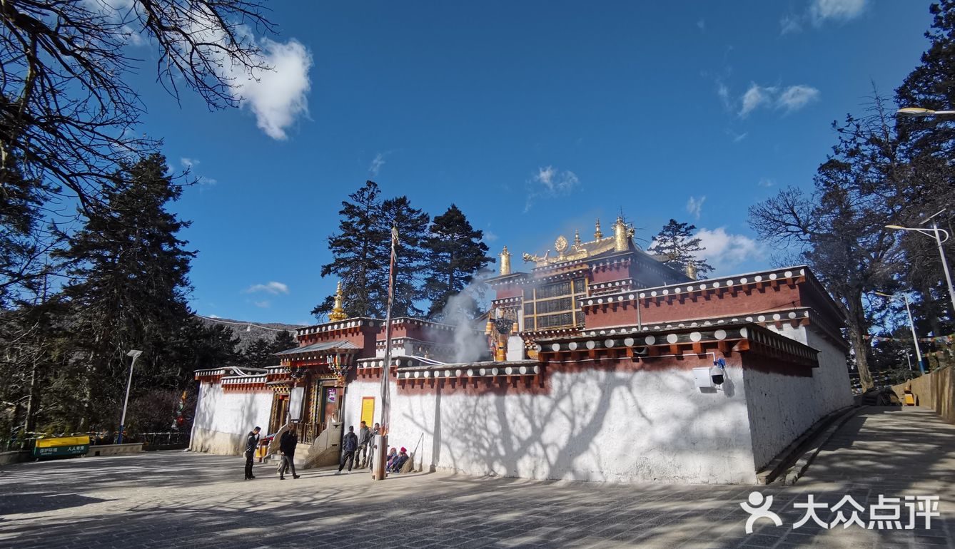 香格里拉小众朝拜寺庙｜本地藏民日常打卡，香火很旺