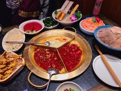 鲜鸭血-周师兄大刀腰片火锅(洪崖洞旗舰店)