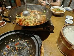 -富正毅三下锅·湘西韵味(天门山索道店)