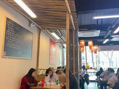 -丽丽三鲜螺蛳粉(田林路店)