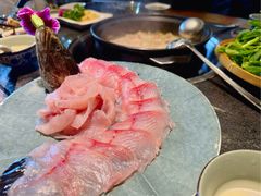 -大匠工房古船木艺术餐厅·猪肚鸡专门店(长白仙岛店)