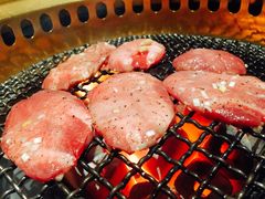 -山川小町·极番烧肉(新地假日广场店)