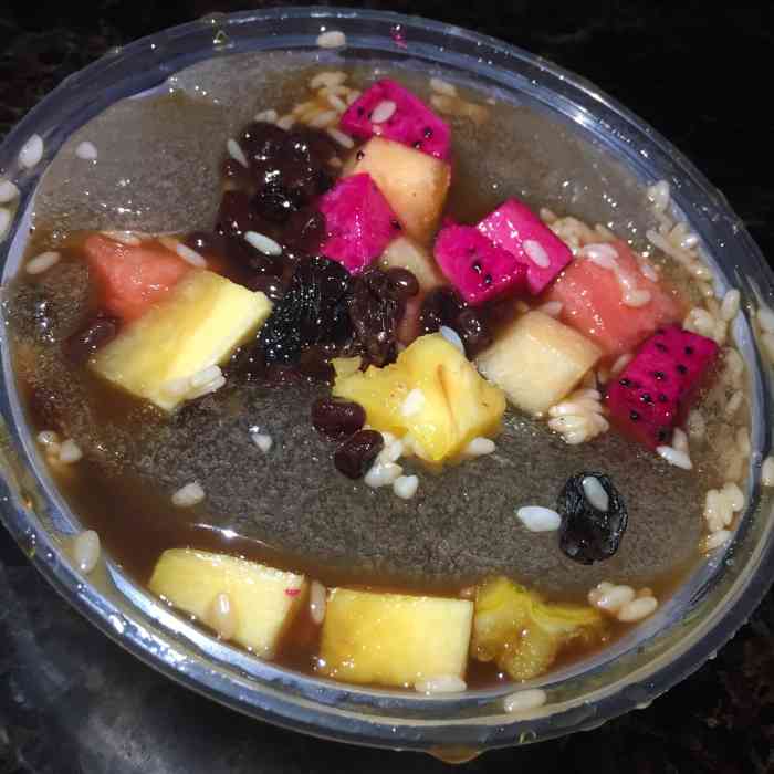 余娘娘的店-"西米露冰粉就是中规中矩的味道吧,饿了点了.