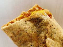 -正宗杂粮煎饼香软鸡蛋饼