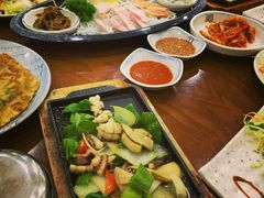 -青瓦餐厅·生鱼片·韩园烤肉(西塔店)