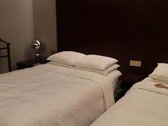 -上海龙之梦万丽酒店