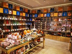 零售区-VENCHI 闻绮(北京国贸商城店)