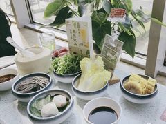 -烹然四季椰子鸡火锅(团结湖总店)