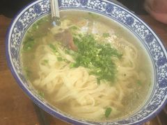-东大桥小国抻面烧烤(长通路店)