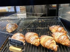 黄金流奶羊角-麦田工坊(月湖店)