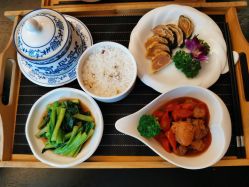 -明宇集团·积木枝芽母婴健康管理中心(天府店)