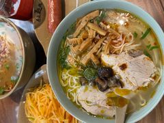 -亮亮面馆(经六路店)