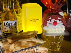 -FOUR PLAY BAR