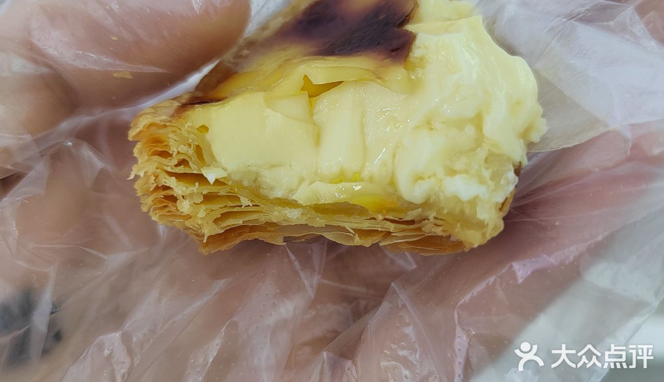 城市花园里的价格美丽面包店