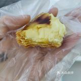 城市花园里的价格美丽面包店