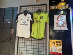 -京狮炙燥·精酿烧烤(首经贸店)