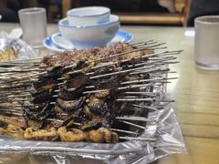 -亨利烧烤(理想山店)