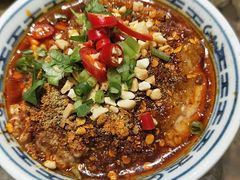 -沪小二炭火蛙锅(淮海中路美食不夜城店)