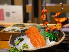 三文鱼刺身-黑牛の店·和牛烧肉(合生汇店)