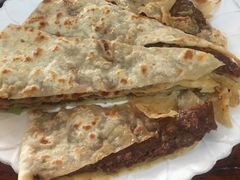 -溢心园香河肉饼总店