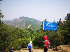 -灵岩山风景区