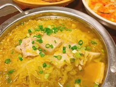 酸菜炖五花肉-黄三怪(银座和谐广场店)