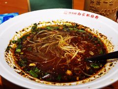 招牌酸辣粉-钟方模白家肥肠粉(春熙店)