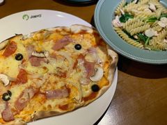 -JINNS锦时 steak&pizza(浸信会礼拜堂旧址店)