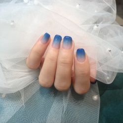 -纤指百魅美甲美睫