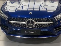 -上海星瀚奔驰4S店(红柳路店)