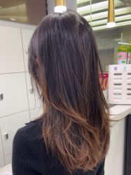-镁连社·美联社