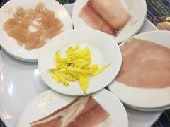 -桥香园云南过桥米线(金马碧鸡店)