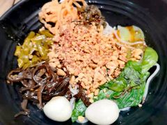 -粉探营螺蛳粉(长宁龙之梦店)