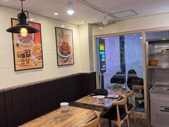 -BHC炸鸡(明洞总店)
