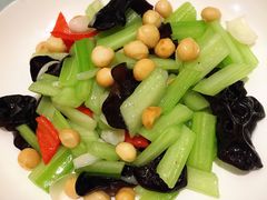 西芹百合炒夏果-金泽广进饭店