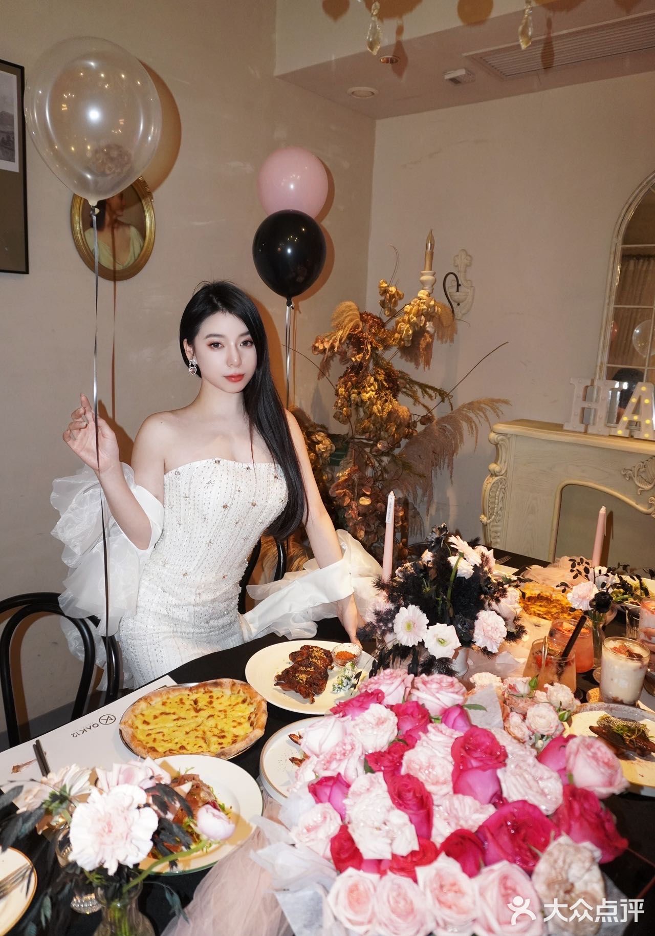 氛围感生日party 还得是它呢 