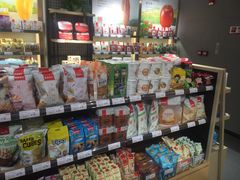 零售区-良品铺子(白云新世界店)