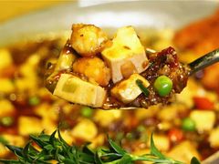 罗氏虾配麻婆豆腐-味界·精致赣菜(招商花园城店)