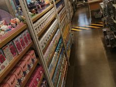 -名创优品(万达广场河东店)